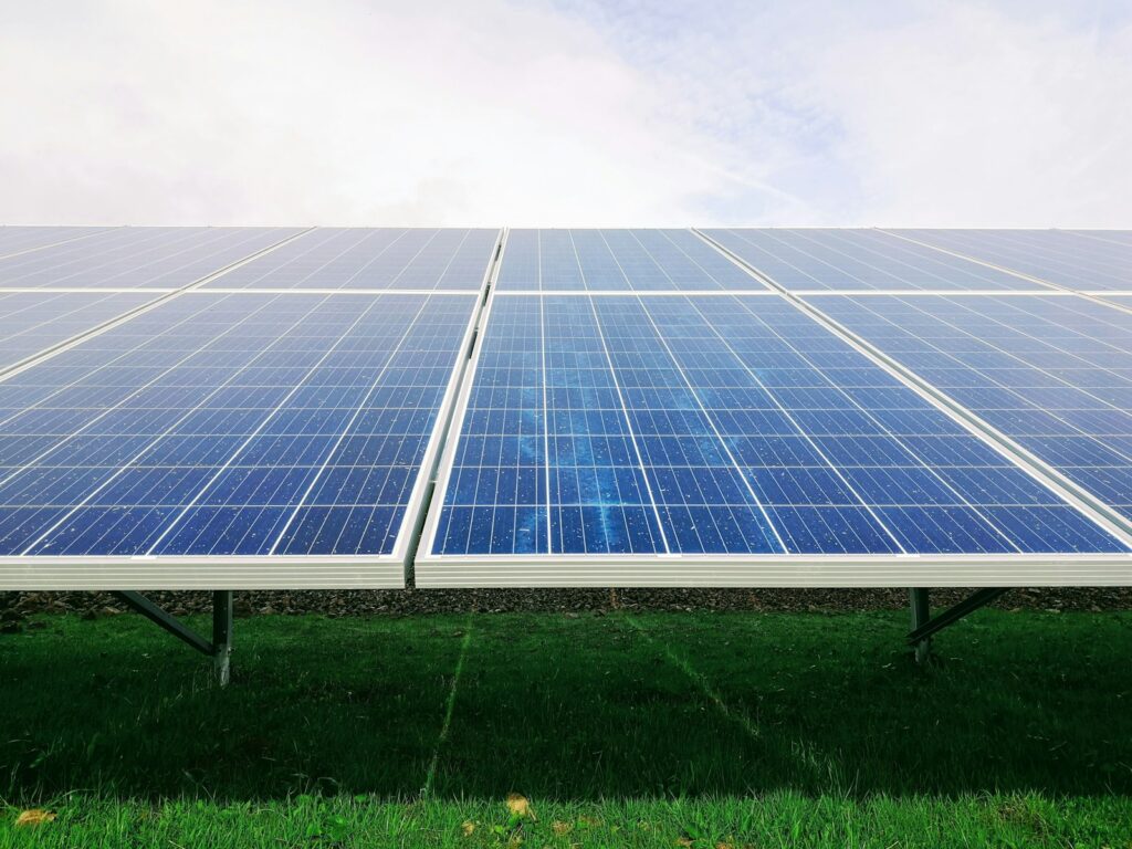 Genève : Vers une obligation solaire pour accélérer la transition énergétique