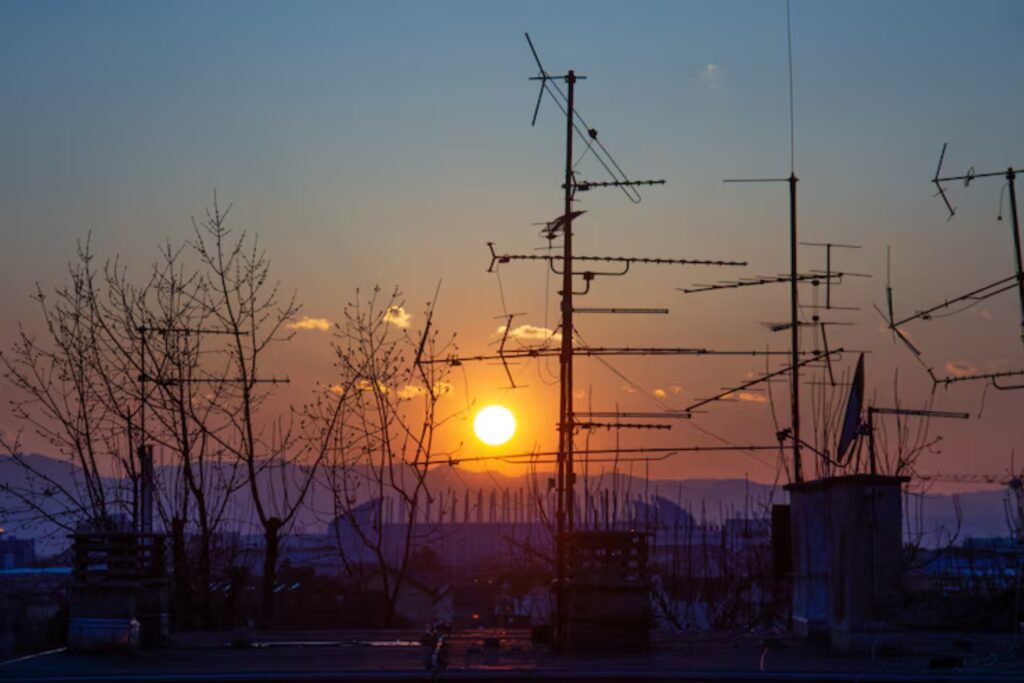 Prix de l’électricité en 2026 : une baisse en trompe-l’œil pour les ménages suisses